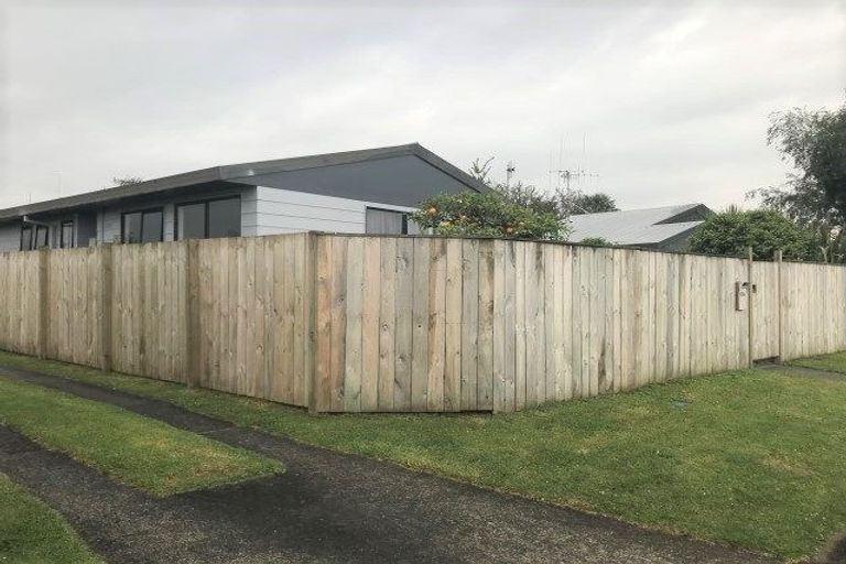 Photo of property in 172a Windermere Drive, Poike, Tauranga, 3112