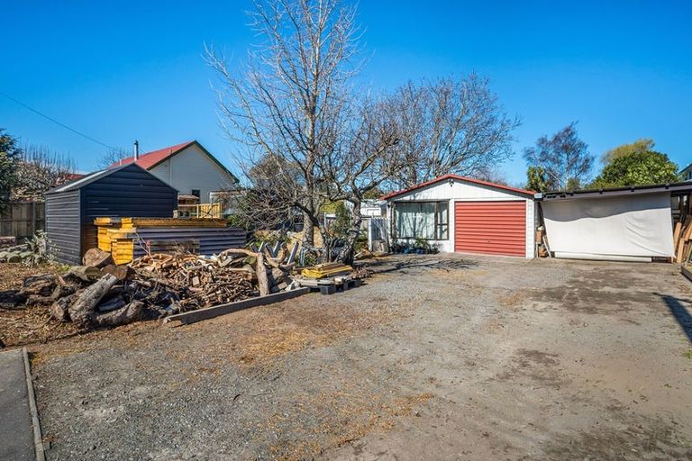 Photo of property in 36 Cuffs Road, Wainoni, Christchurch, 8061