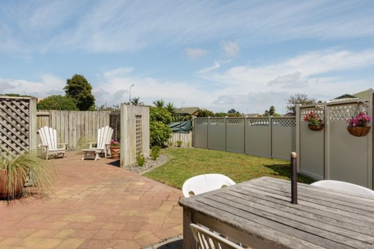 Photo of property in 4 Sequoia Grove, Mount Maunganui, 3116