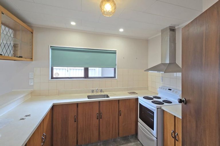 Photo of property in 56 Avondale Road, Taradale, Napier, 4112