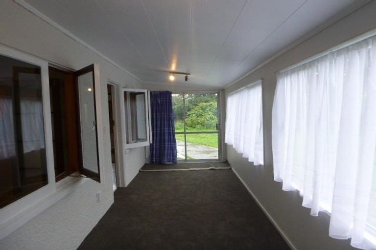 Photo of property in 311 Rahui Road, Otaki, 5583