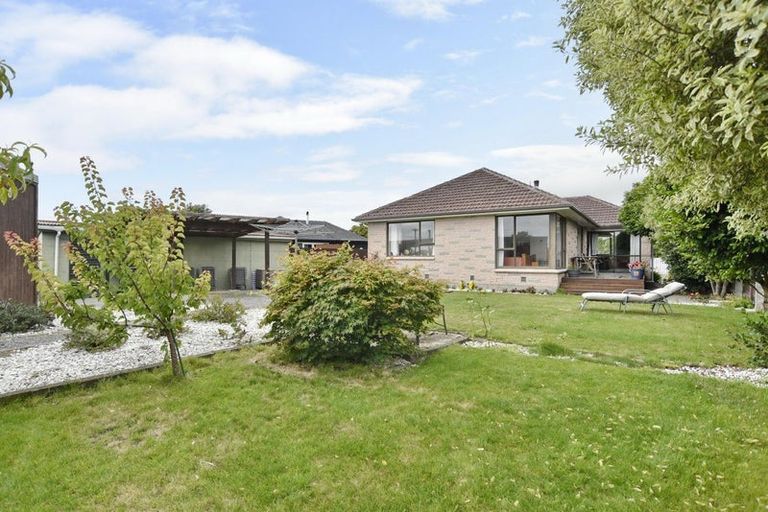 Photo of property in 11 Quebec Place, Wainoni, Christchurch, 8061