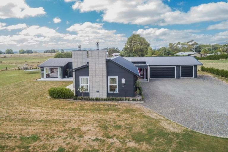 Photo of property in 1079 Lockwood Road, Kairanga, Palmerston North, 4475
