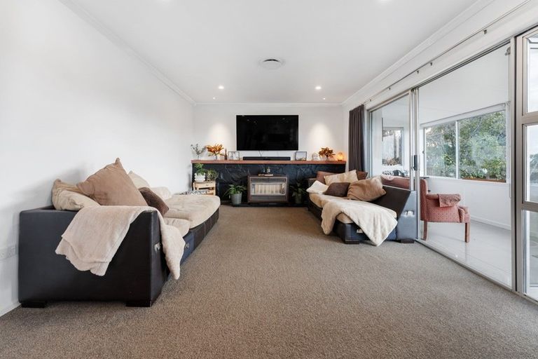 Photo of property in 17 Brookes Street, Inglewood, 4330