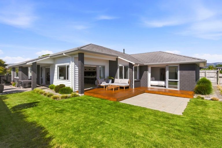 Photo of property in 11 Taranui Way, Paraparaumu Beach, Paraparaumu, 5032