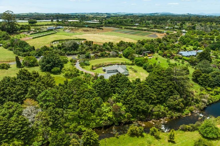 Photo of property in 79 Mccaughan Road, Kerikeri, 0294