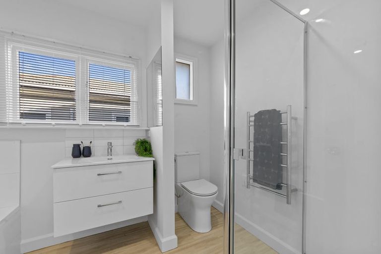 Photo of property in 5 Croziers Road, St Albans, Christchurch, 8052