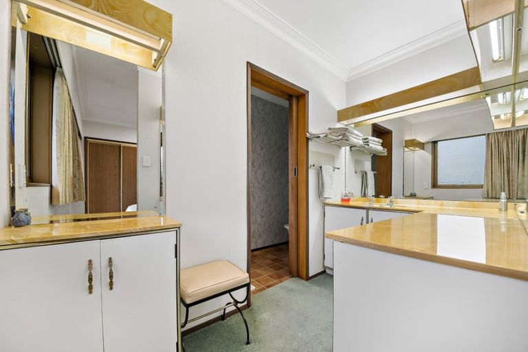 Photo of property in 122 Edinburgh Street, Pukekohe, 2120