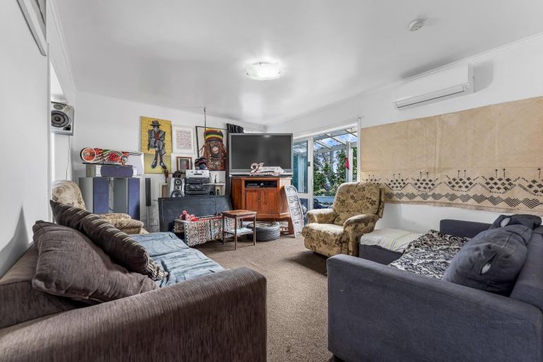 Photo of property in 45 Watts Road, Manurewa, Auckland, 2102