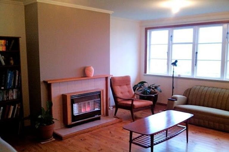 Photo of property in 46 Raukawa Street, Strathmore Park, Wellington, 6022