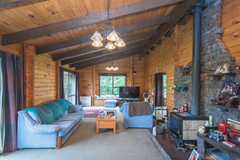 Photo of property in 10 Hillview Place, Pleasant Point, 7903