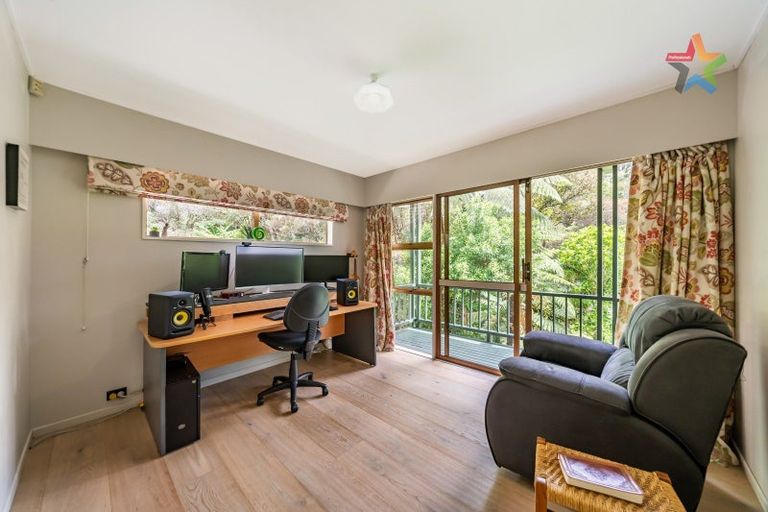 Photo of property in 128a Manuka Street, Stokes Valley, Lower Hutt, 5019