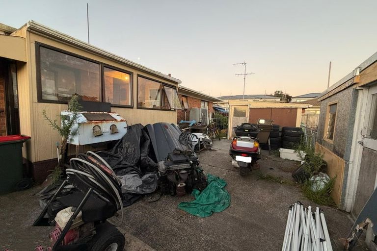 Photo of property in 27 Fernaig Street, Papakura, 2110