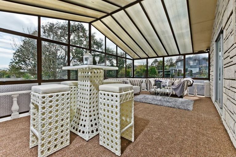 Photo of property in 61 Captain Scott Road, Glen Eden, Auckland, 0602