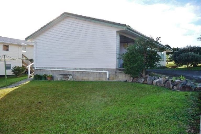 Photo of property in 1a Saint Johns Road, Coopers Beach, 0420