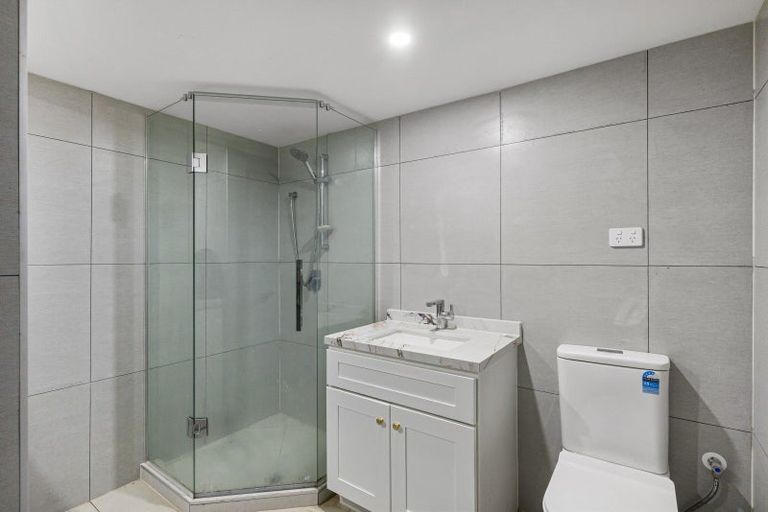 Photo of property in 6 Mahinga Place, Massey, Auckland, 0614