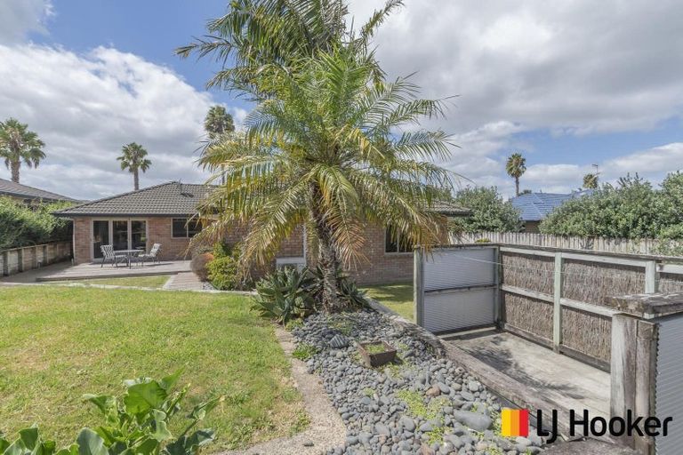 Photo of property in 33 Parkhaven Drive, Rosehill, Papakura, 2113