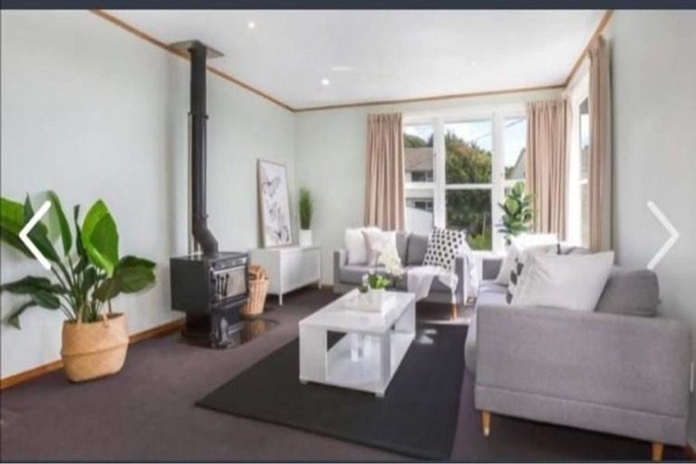 Photo of property in 15 Martin Street, Ranui, Porirua, 5024