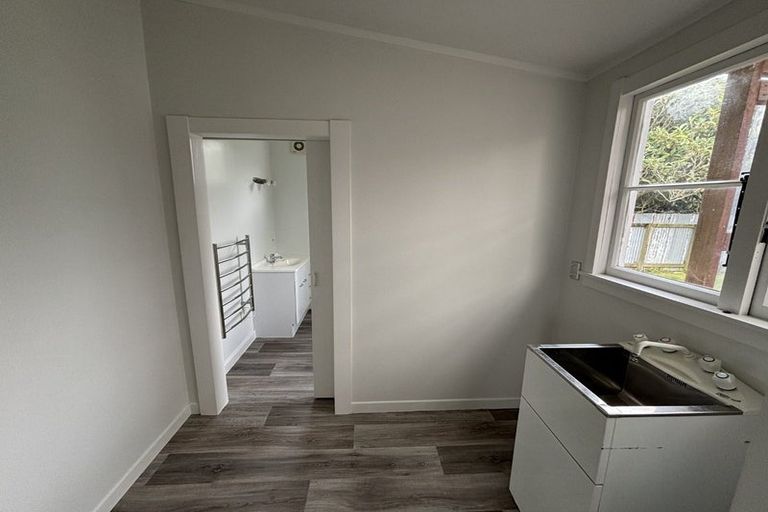 Photo of property in 10 Makomako Street, Frankton, Hamilton, 3204