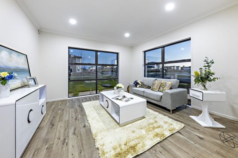 Photo of property in 23 Nohoanga Road, Karaka, Papakura, 2113