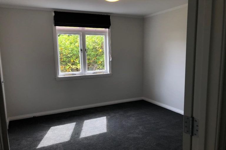 Photo of property in 25 Taupaki Road, Taupaki, Henderson, 0782