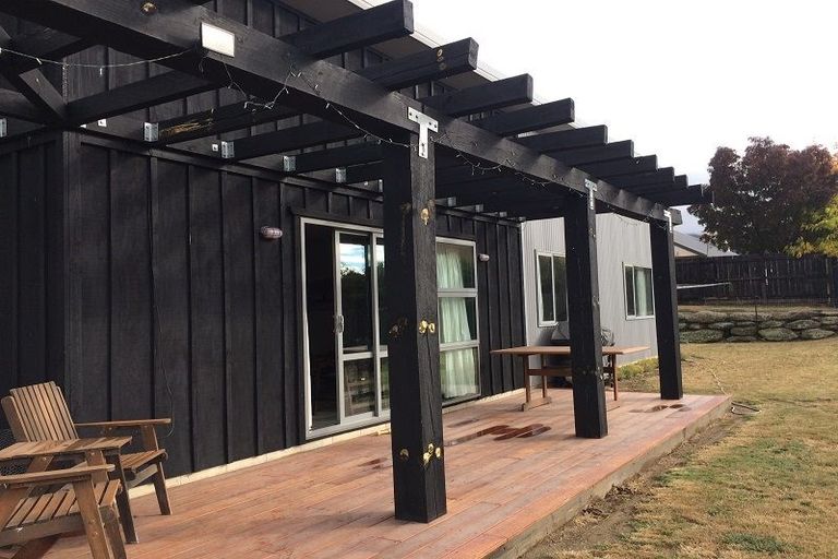 Photo of property in 10 Perrow Street, Wanaka, 9305