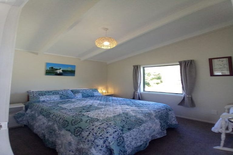 Photo of property in 21 Mariner Cove Road, Tinopai, Matakohe, 0593