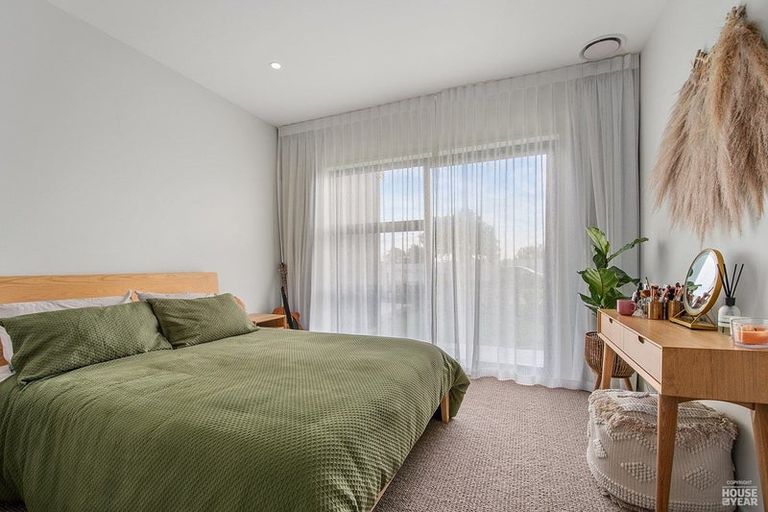 Photo of property in 2 Makete Crescent, Hobsonville, Auckland, 0618