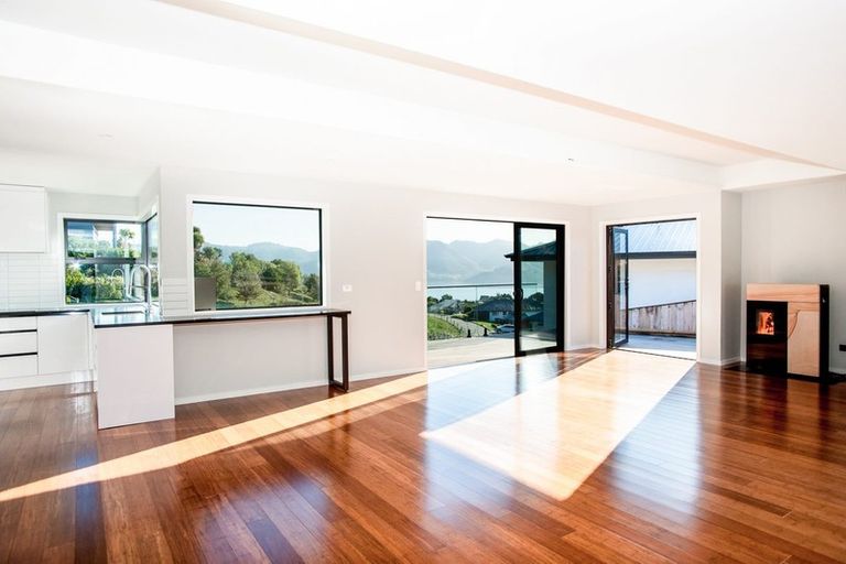 Photo of property in 8 Taimana Lane, Diamond Harbour, Lyttelton, 8971