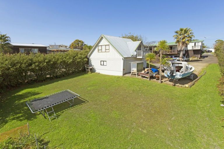 Photo of property in 30 Tiri Road, Manly, Whangaparaoa, 0930