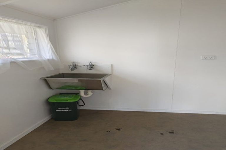 Photo of property in 1/27 Brandon Road, Glen Eden, Auckland, 0602