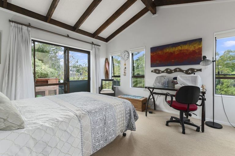 Photo of property in 1/6 Bronwyn Place, Torbay, Auckland, 0630