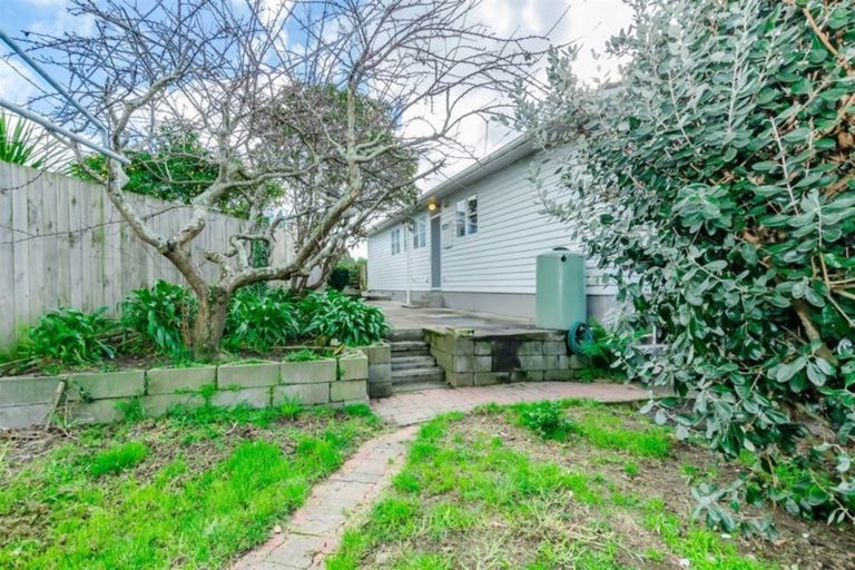 Photo of property in 40 Moana Road, Paraparaumu, 5032