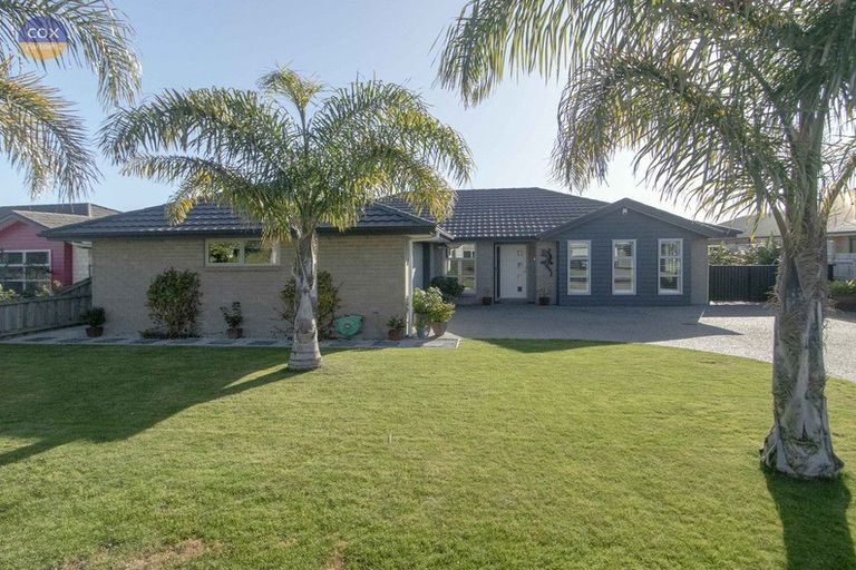 Photo of property in 11 Waitaha Place, Clive, 4102