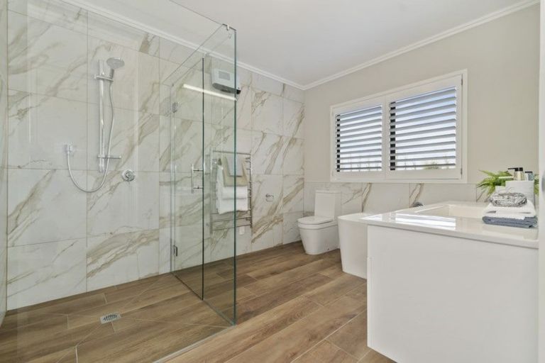 Photo of property in 80 Ewen Place, Karaka, Papakura, 2580