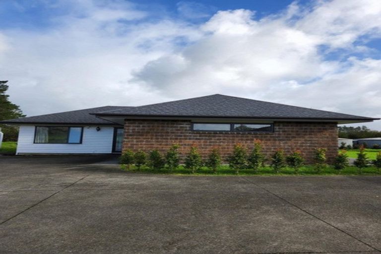 Photo of property in 1005a Dairy Flat Highway, Dairy Flat, Albany, 0792