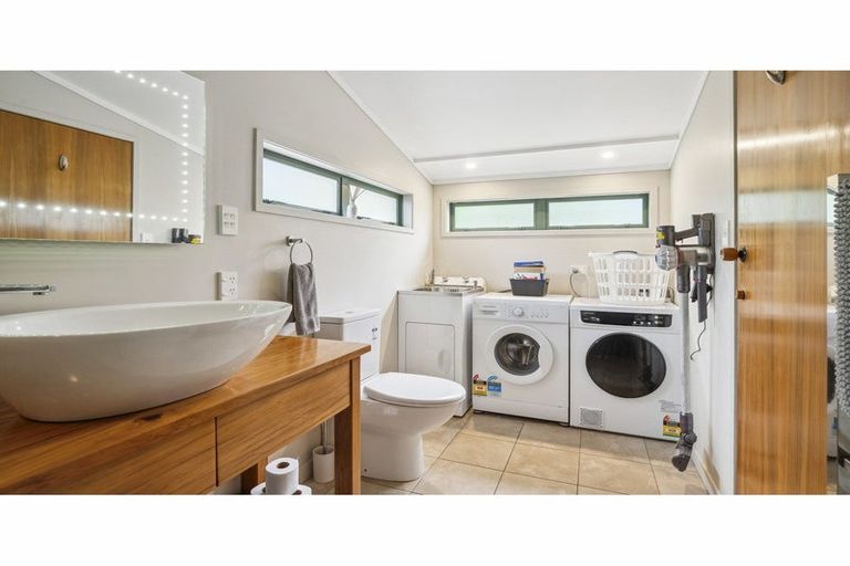 Photo of property in 400 Leigh Road, Whangateau, Warkworth, 0985