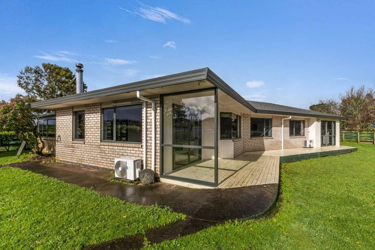 Photo of property in 95 Baker Road, Mangorei, New Plymouth, 4371