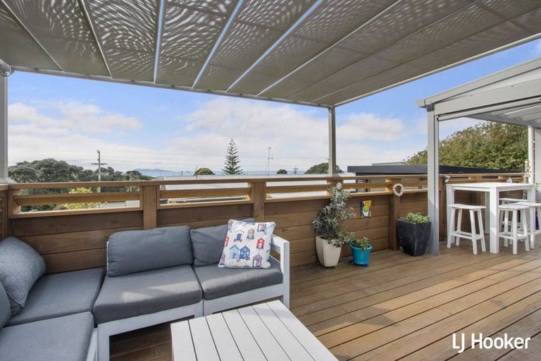 Photo of property in 5 Hanlen Avenue, Waihi Beach, 3611