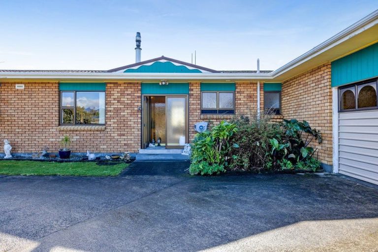 Photo of property in 1225 Egmont Road, Egmont Village, New Plymouth, 4372