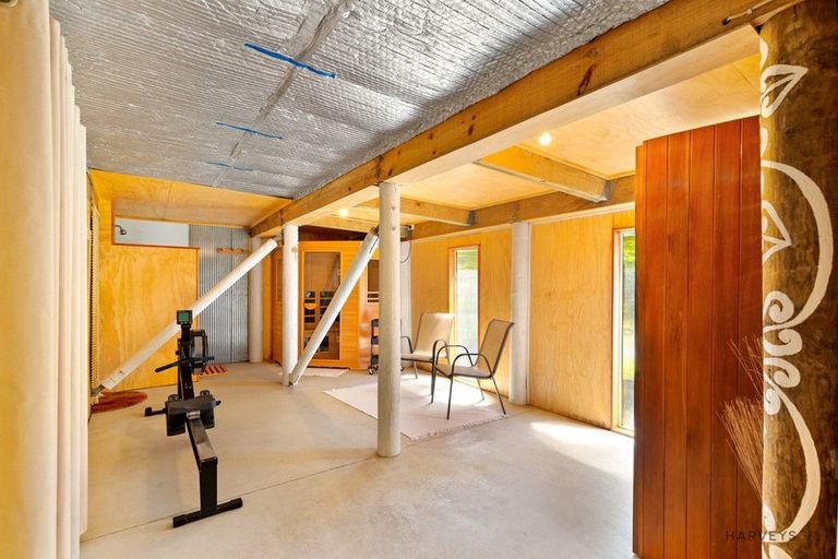 Photo of property in 49 West Lynn Road, Titirangi, Auckland, 0604