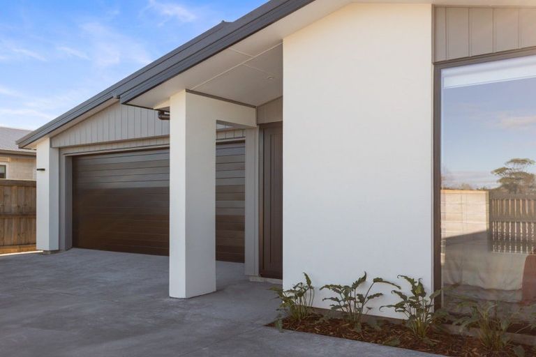 Photo of property in 271 Te Okuroa Drive, Papamoa, 3118