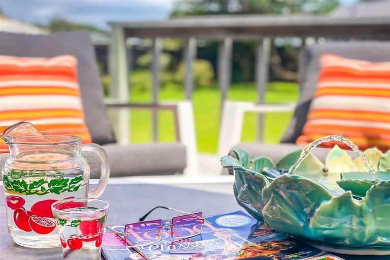 Photo of property in 26 Eruini Street, Waikanae Beach, Waikanae, 5036