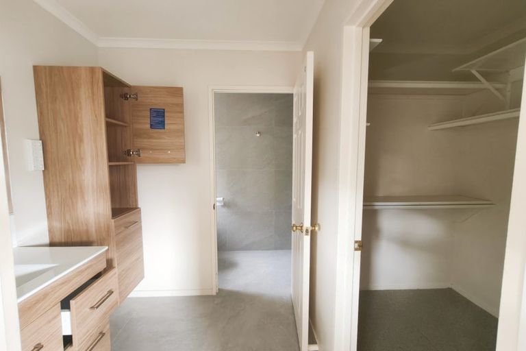 Photo of property in 3 Pukatea Avenue, Albany, Auckland, 0632