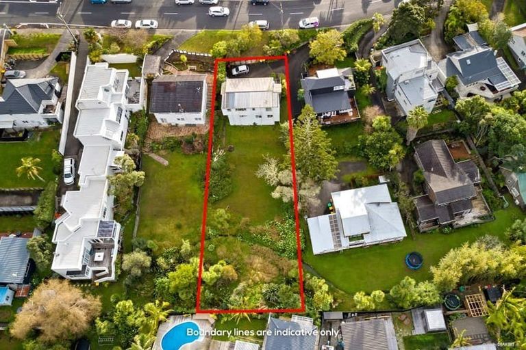 Photo of property in 26 Matipo Road, Mairangi Bay, Auckland, 0630