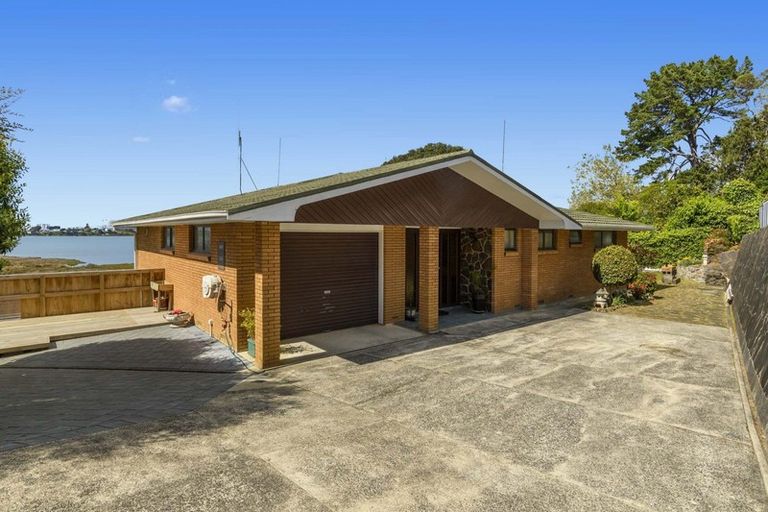 Photo of property in 3 Coach Drive, Otumoetai, Tauranga, 3110