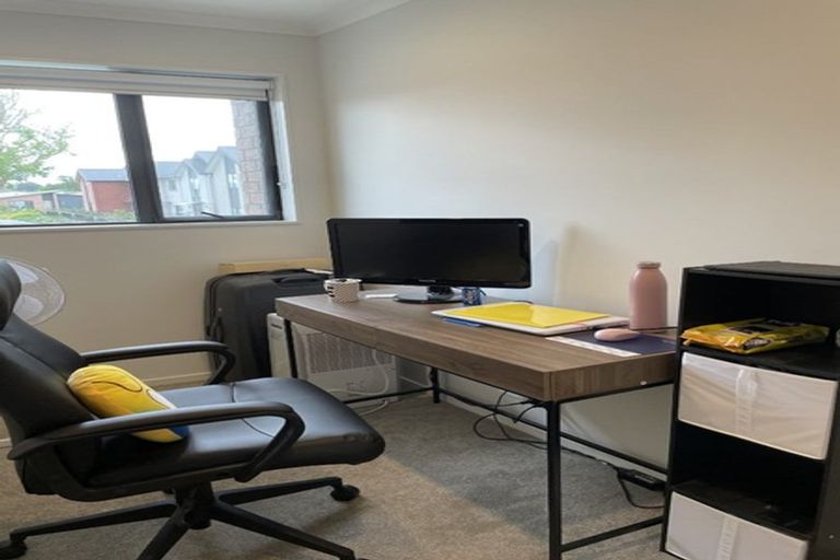 Photo of property in 39 Nganui Avenue, Takanini, 2112