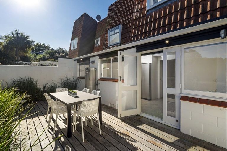 Photo of property in 33 Gwilliam Place, Freemans Bay, Auckland, 1011