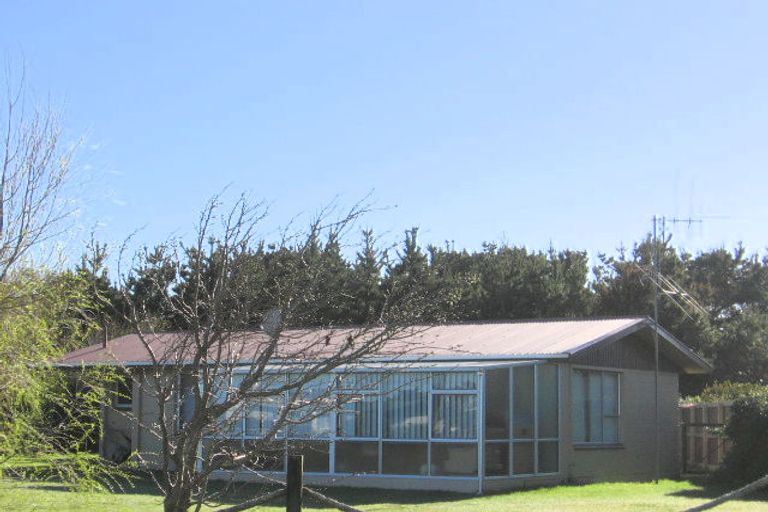 Photo of property in 3 Edinburgh Terrace, Foxton Beach, Foxton, 4815