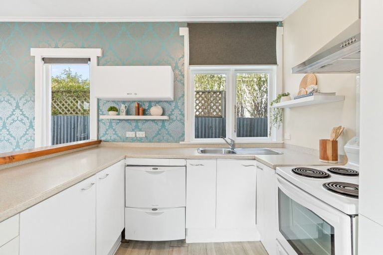Photo of property in 18 Richmond Street, Forbury, Dunedin, 9012